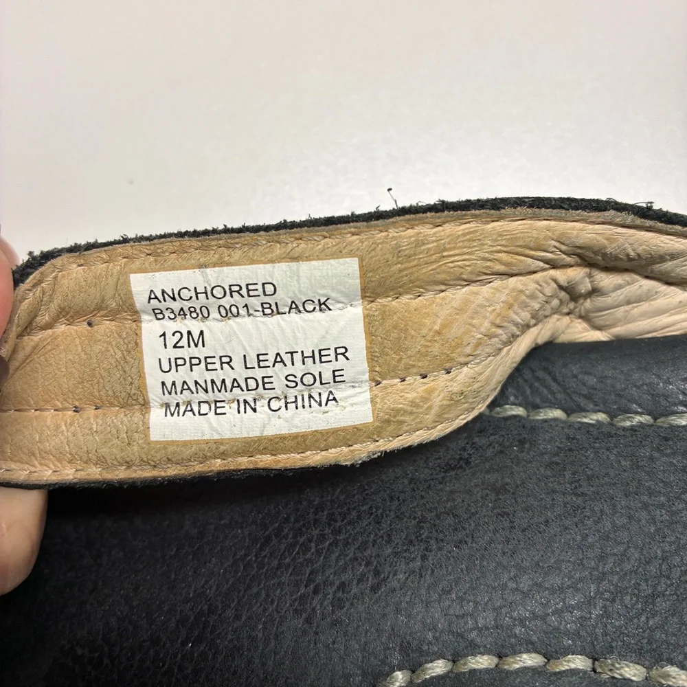 Tommy Bahama Men's Leather Sandals with Brown Accents